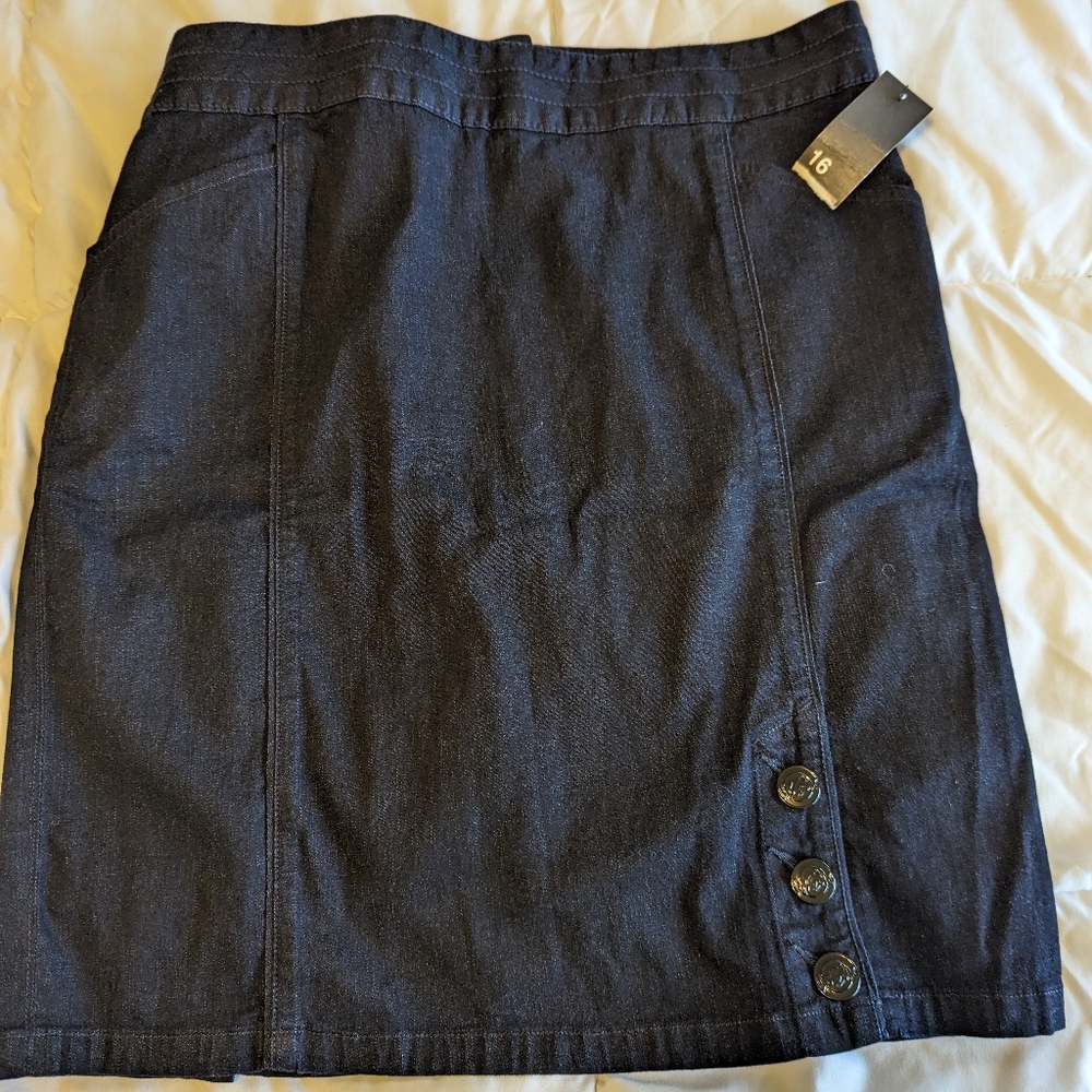 Stretch Denim Skirt with button detail size 16 Mossimo